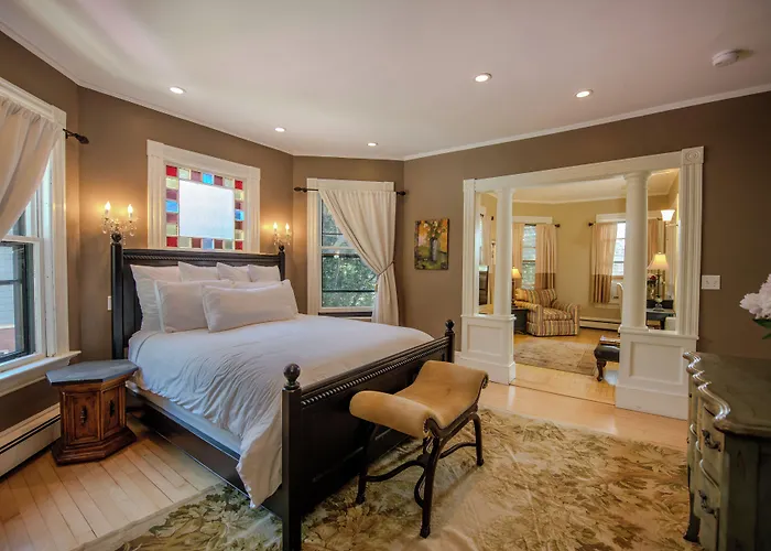 254 South Union Street Guest House