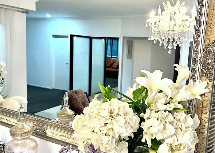 Sunny Rooms Mascot