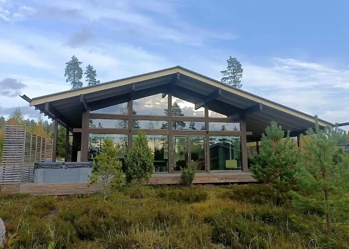 Naava Resort Luppo - Huvila Jaervinaekymaellae Ja Ulkoporealtaalla