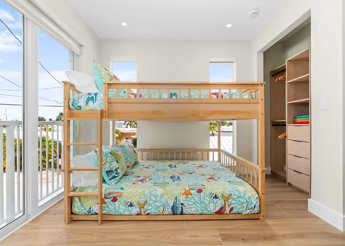 Aqua Verde Waterfront Gem Dock Game Room