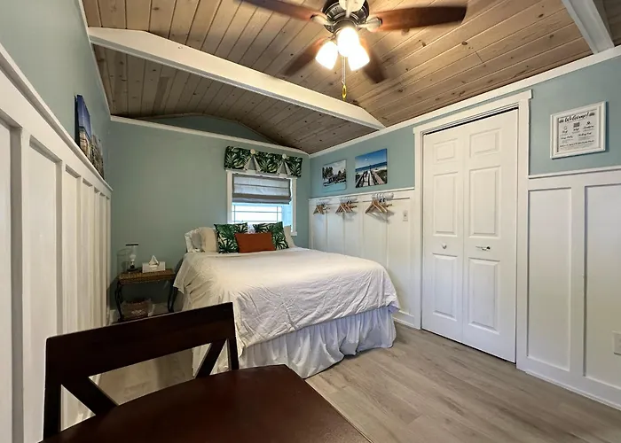 Palm Paradise Retreat