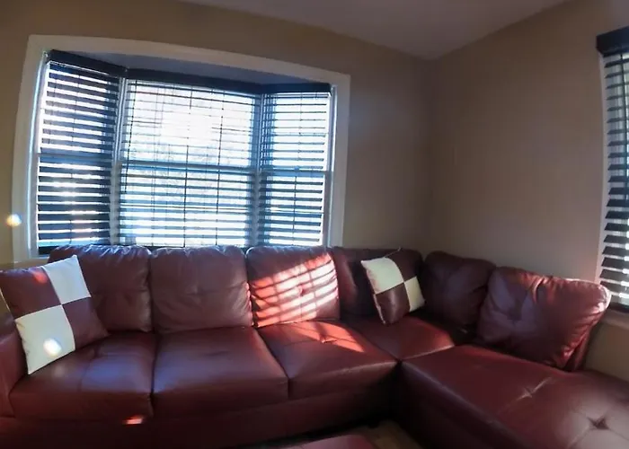 4 Bedrooms 7 Person Sleeper