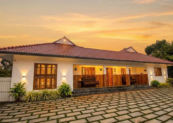 2 Bedroom Private Villa Near The Beach