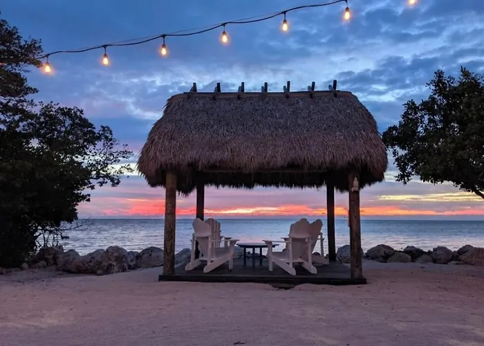 New Lagoon-Front Townhouse With Marina Day Dreams Key Largo