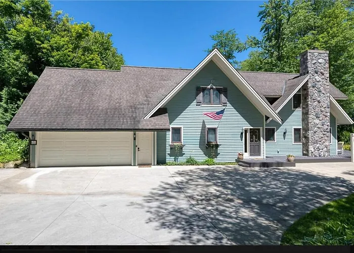 Traverse City Lake Front Luxury Getaway