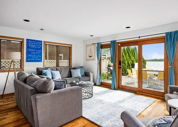 Traverse City Lake Front Luxury Getaway
