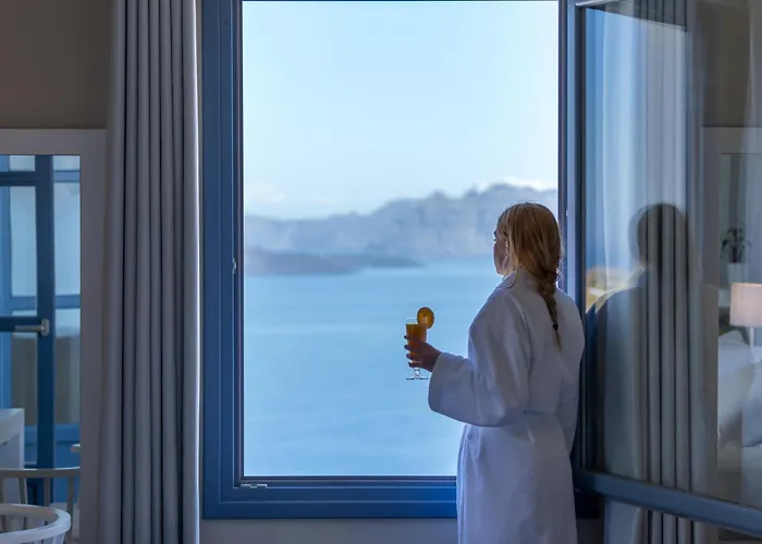 Luxury hotel only: Acroterra Rosa Luxury Suites & Spa