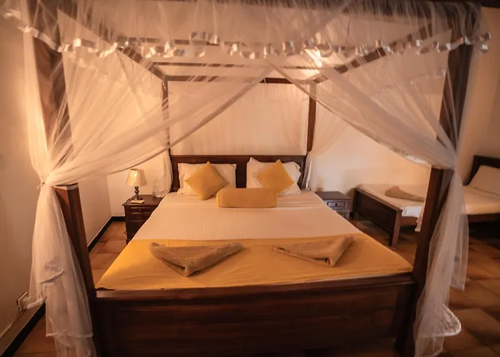 Resort: Sunset Fort Galle