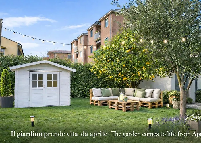 The Green Gate - Airport Guest House