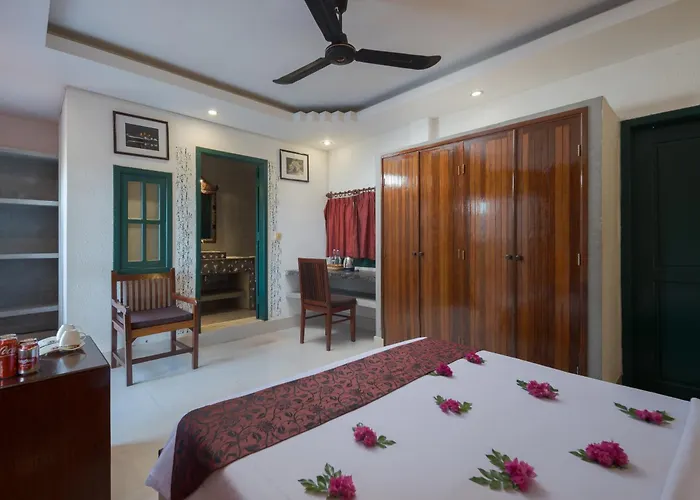 Golden Banana Residence