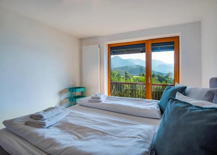 Kuenstlervilla Mit Grandiosem Panoramablick