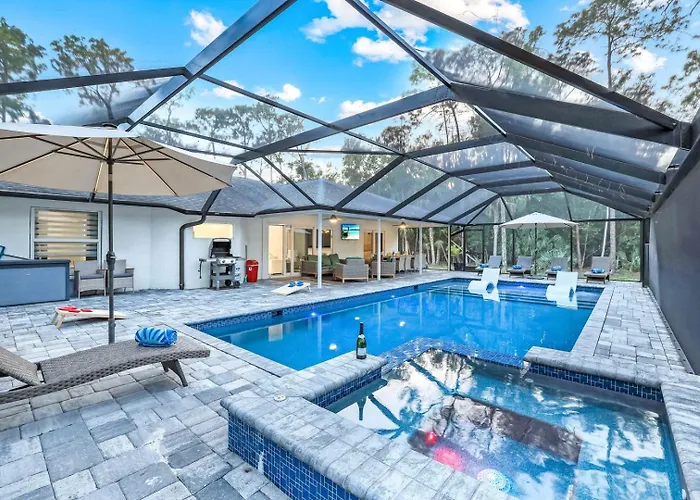Lux Fam Private Resort Pool Spa, 2 Private Pickleball Courts, Basketball, Ping Pong Table, Mini Golf, Close To Beach & Dining Home Sleeps 8