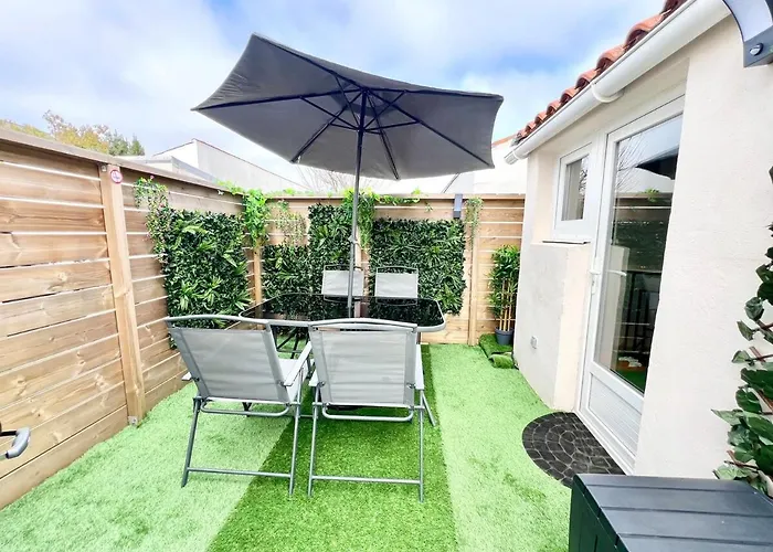 Charmante Maison De Ville - Patio - Wifi - Parking Gratuit