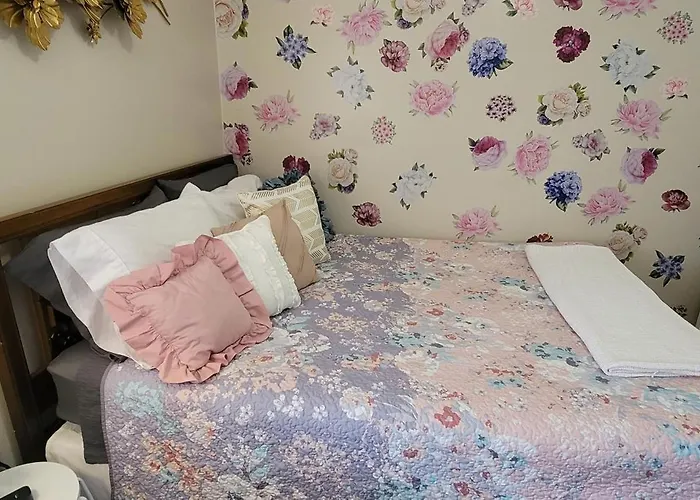 Jade Dragon Guest House