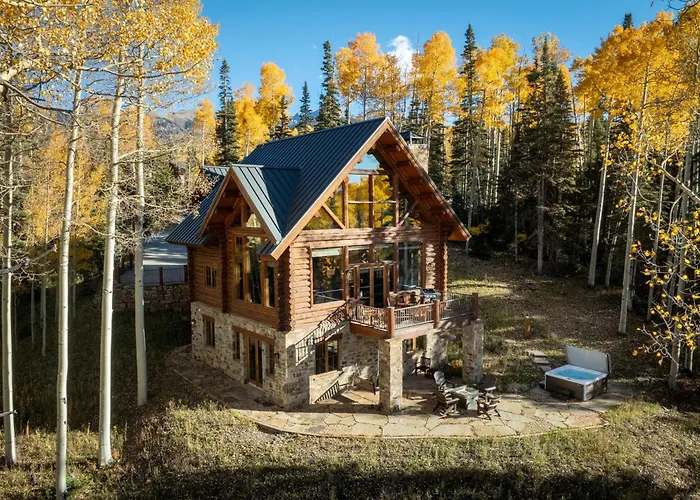 Bear Lodge - Modern Log Home At Easy Ski-In-Out Location