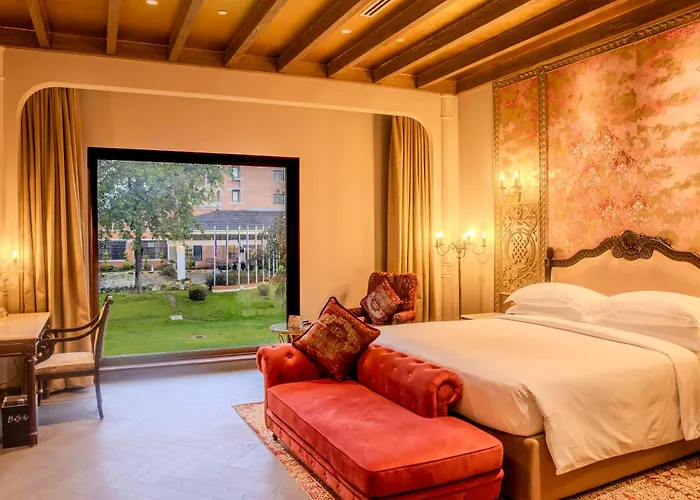 The Soaltee Kathmandu, Autograph Collection