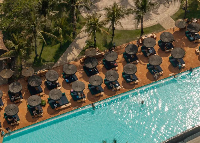 Resort: Desa Potato Head Bali