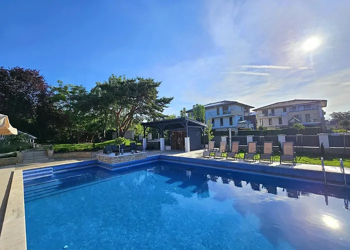 Fuege Villa Luxury & Wellness