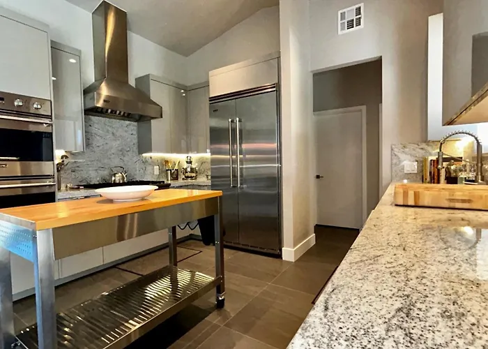 “Luxe Living”: Modern Elegance, Top-Tier Amenities, And Stunning Views, Managed By Greenday!