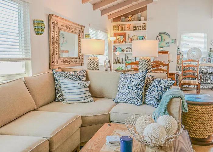 2 Bdr 2 Bath Luxury Home Steps Away From Mission Beach 5 Min From Belmont