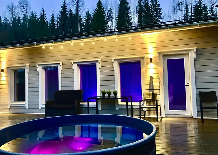 Villa Renkaranta - Modern Villa For 8-12 Person, Own Beach, Sauna & Hot Tub - Surrounded By Forests