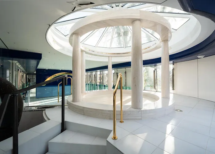 "Villa Von Blofeld"