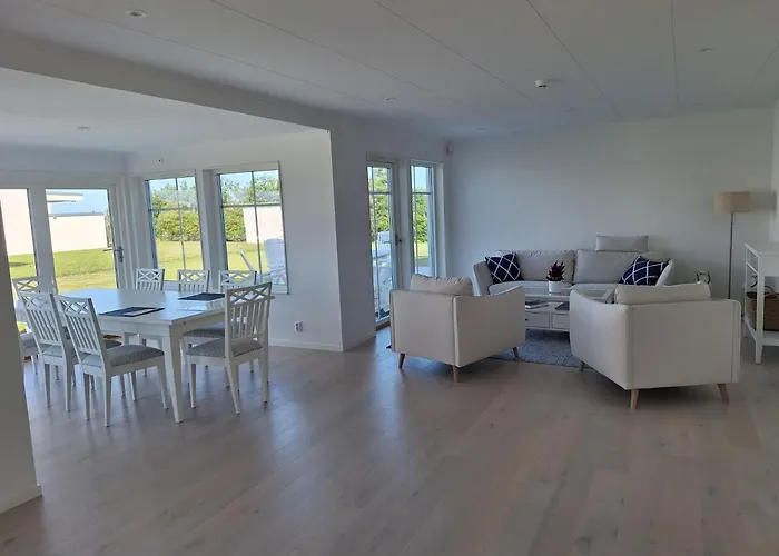 Hamptons Style Hus Med Havsutsikt I Olofsbo
