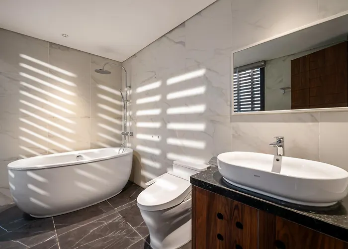 Mote Riverside Villa In Hoa Xuan