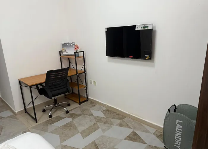 Cozy Room In The Heart Of Sharjah