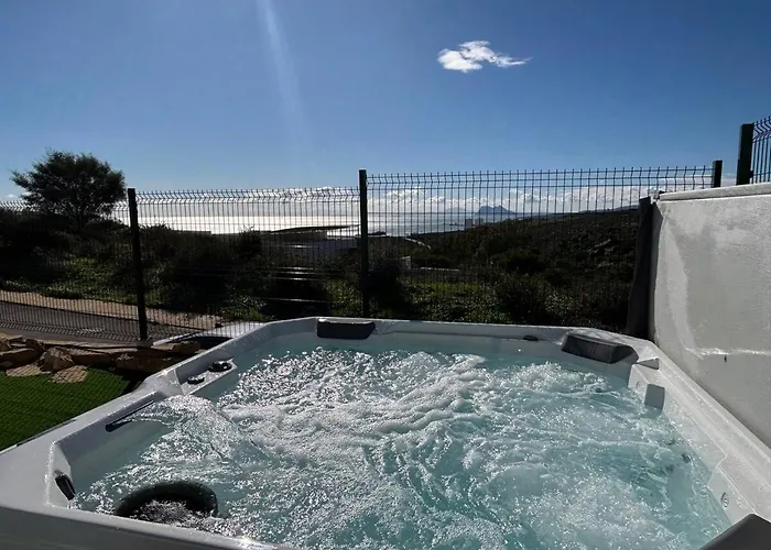 5Br Villa With Stunning Sea Views & Hot Tub - Zest