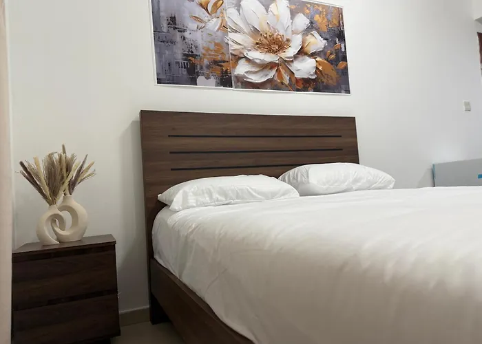 Cozy Room In The Heart Of Sharjah