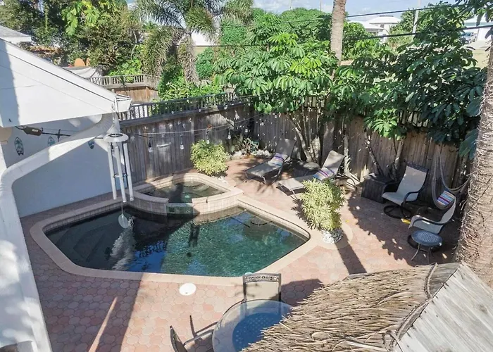 Coastal Oasis - Spacious 3-Story Luxe Beach Home