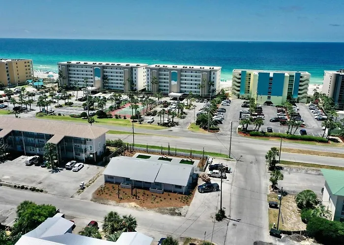 2 Bedroom 2 Ba Beach Cottage Pickleball Fun