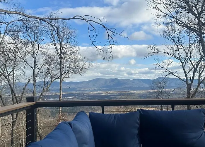 Cliff'S View Mountain Retreat