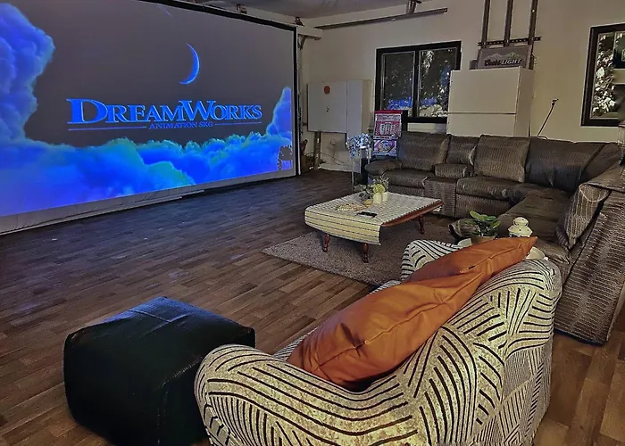 6Bds|Secluded|Pool|Hot Tub|Sauna|Games|Movie