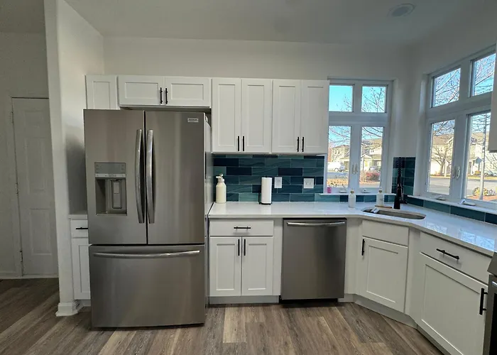 Wonderful Townhome 3Bd 3 Ba 5 Miles To Beach