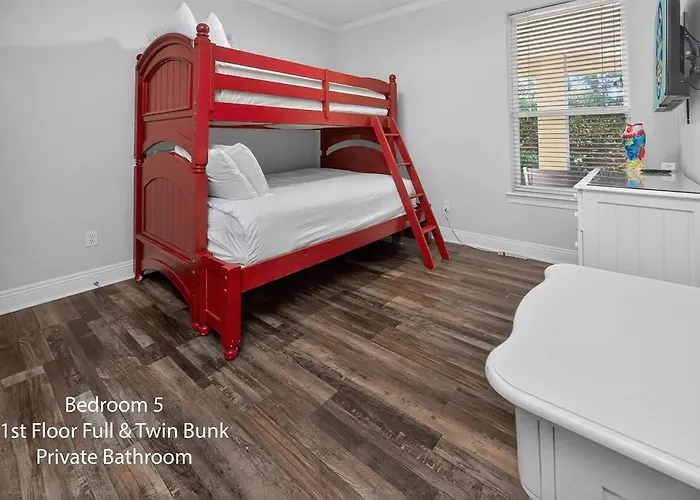 Free Golf Cart With Easy Beach Access And Resort Amenities, Pool, Tennis, And More