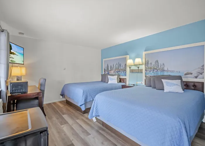 Motel: Bluebird Day Inn & Suites