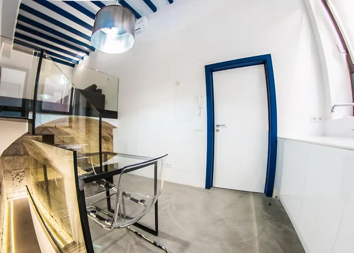 Lonja Suites Apartments