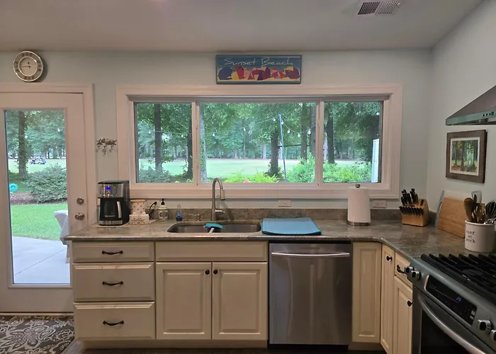 Beach Bungalow At Oyster Bay-Sunset Beach