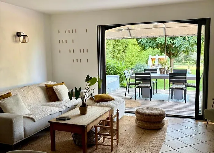 Maison Avec Piscine Au Calme Au Pied Du Ventoux