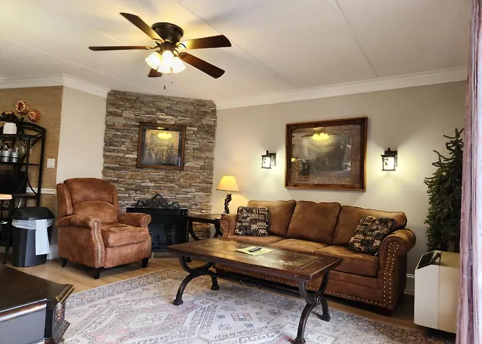 Lodge: Olde Gatlinburg Rentals
