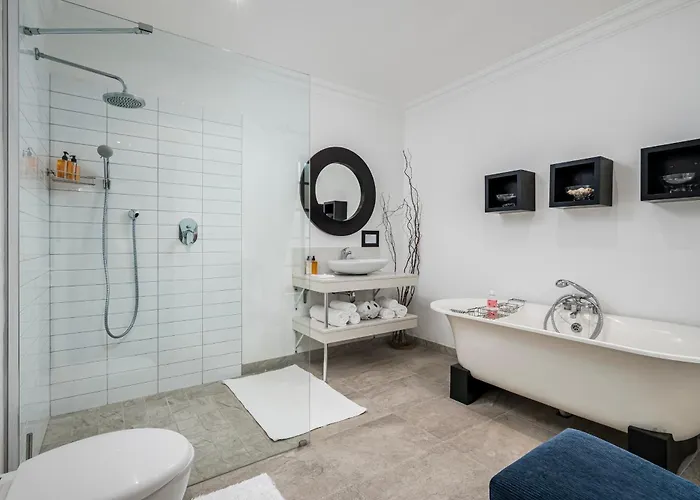 Millbury Guest House