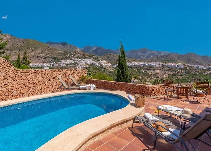 Villa privada: Cortijo La Vina Frigiliana by Ruralidays