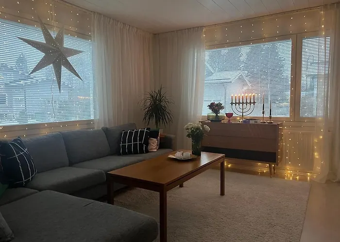 Villa Rimppari Taeydellinen Porukalle 9 Hloe Puusauna Nuotiopaikka Ja Parkki