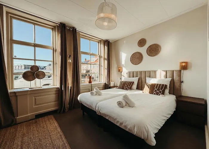 Newly Refreshed Family Bedroom In Zoutelande