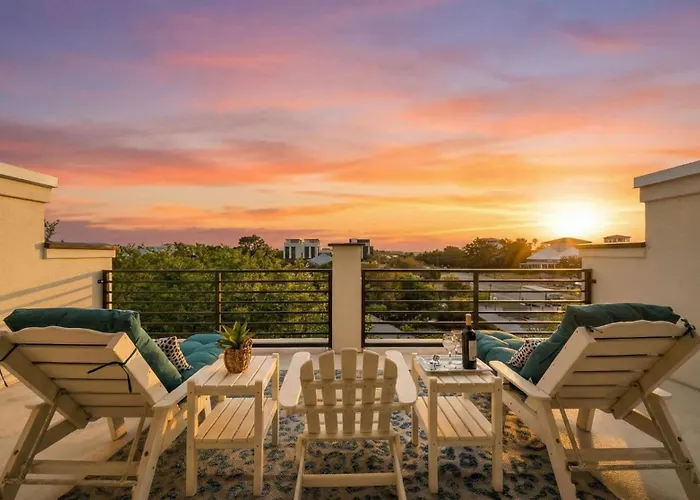 The Posh Pelican On 30A -- Blue Mountain Beach, Sleeps 16, Pool, Rooftop, Game Room, 5 Minute Walk To Beach