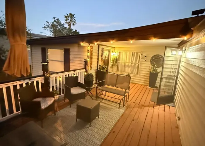 Private Studio Near Lake Okeechobee With Parking