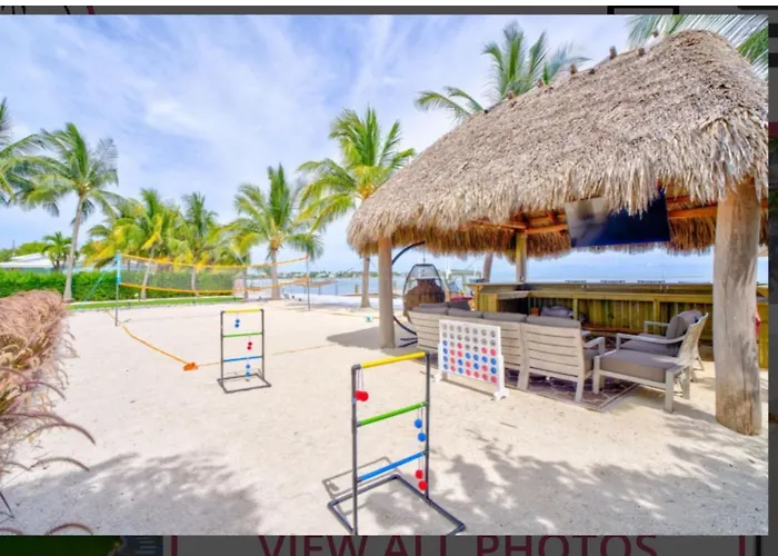 Paradise Point Pet Friendly Oceanfront Luxury Vacation Rental With Pool, Dock And Outdoor Kitchen