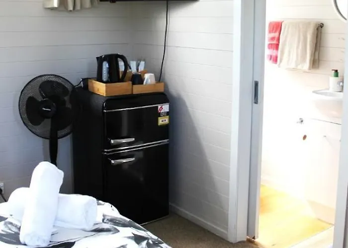 Raglan Park Rest And Stay Cabins - Private Studio
